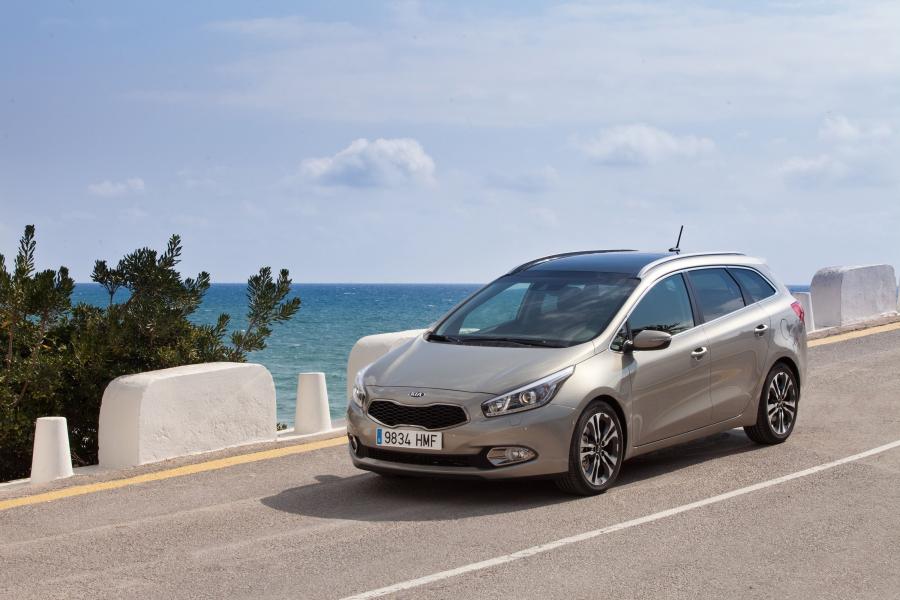  Kia cee&rsquo;d Station Wagon 2012 года  (фото 88 из 89)